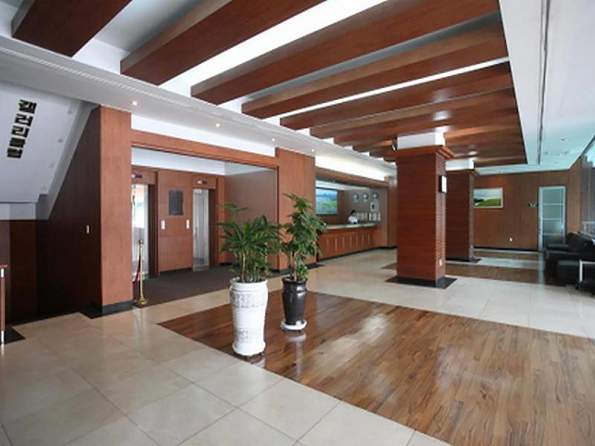 Suncheon Royal Tourist Hotel Dış mekan fotoğraf